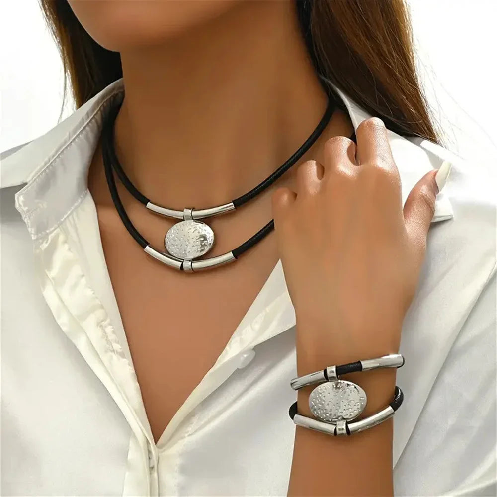 Fashion Oval Metal Necklace Bracelet Set For Women Vintage Gold Silver Color 2Pcs/Set Faux Leather Double Layered Chain Jewelry
