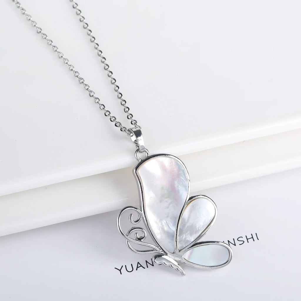 New Creative Natural Shell Design Insect Butterfly Dragonfly Pendant Necklace Personalized For Woman Party Vintage Jewelry Gift