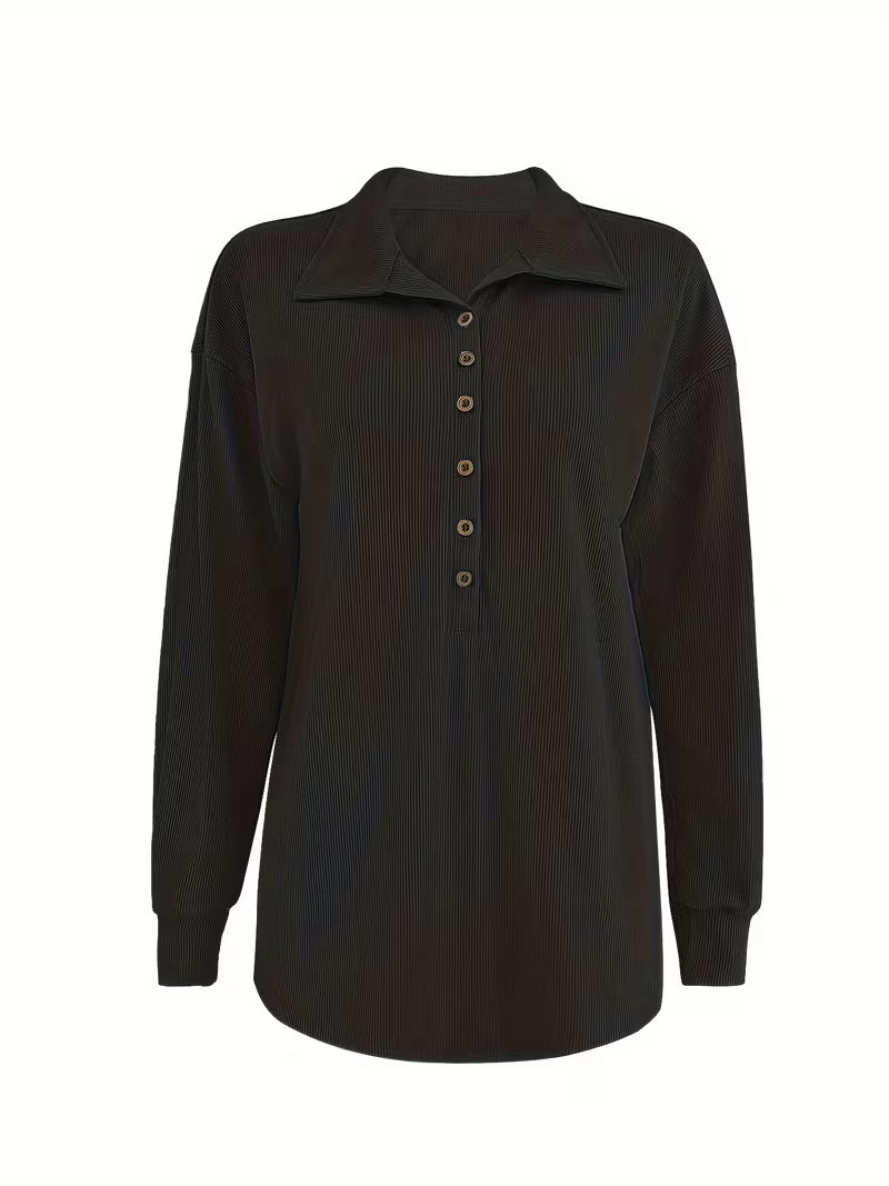Lia - Essential Button Sweater